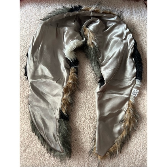 Be Mine Black White Brown Multi Color Stripe Faux Fur Stole Scarf Satin Lining - Picture 6 of 6